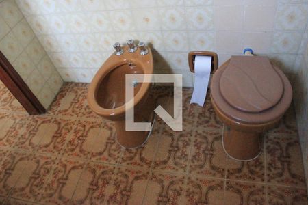 Casa à venda com 200m², 4 quartos e 3 vagasBanheiro 4