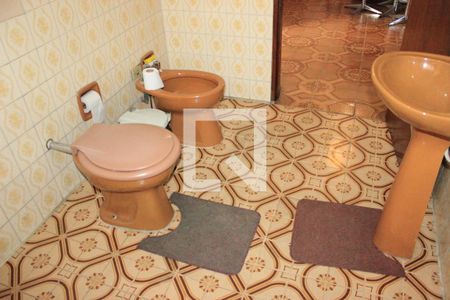 Casa à venda com 200m², 4 quartos e 3 vagasBanheiro 1