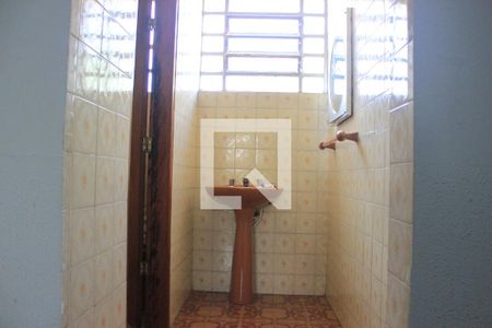 Casa à venda com 200m², 4 quartos e 3 vagasBanheiro 4