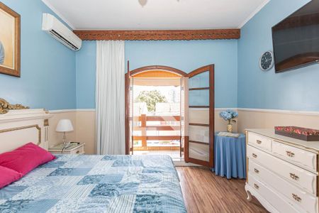 Casa à venda com 300m², 3 quartos e 5 vagas Casa à venda com 300m², 3 quartos e 5 vagasSuite 1