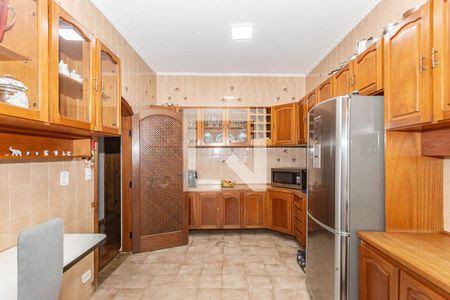 Casa à venda com 300m², 3 quartos e 5 vagas Casa à venda com 300m², 3 quartos e 5 vagasCozinha