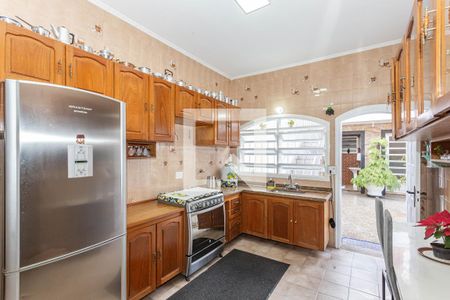 Casa à venda com 300m², 3 quartos e 5 vagas Casa à venda com 300m², 3 quartos e 5 vagasCozinha