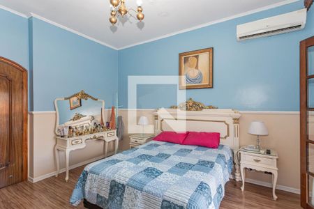 Casa à venda com 300m², 3 quartos e 5 vagas Casa à venda com 300m², 3 quartos e 5 vagasSuite 1