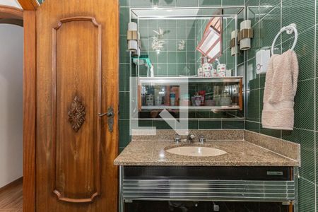 Casa à venda com 300m², 3 quartos e 5 vagas Casa à venda com 300m², 3 quartos e 5 vagasBanheiro