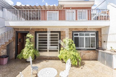 Casa à venda com 300m², 3 quartos e 5 vagas Casa à venda com 300m², 3 quartos e 5 vagasQuintal