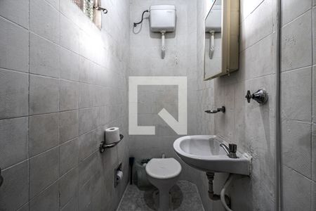 Casa à venda com 140m², 3 quartos e 2 vagasbanheiro na área de serviço_1