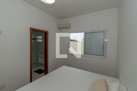 Casa de condomínio à venda com 481m², 4 quartos e 5 vagas Casa de condomínio à venda com 481m², 4 quartos e 5 vagasSuite 2
