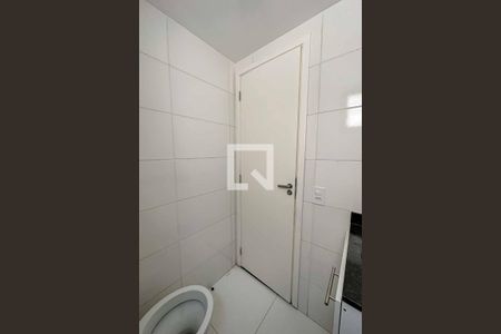 Apartamento à venda com 74m², 2 quartos e sem vagaBanheiro