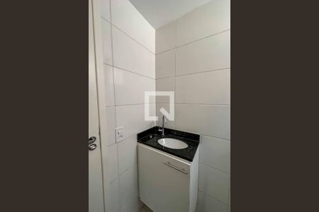 Apartamento à venda com 74m², 2 quartos e sem vagaBanheiro