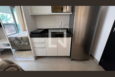 Apartamento à venda com 19m², 1 quarto e sem vaga Apartamento à venda com 19m², 1 quarto e sem vagaCozinha - Armários