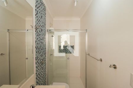 Casa à venda com 505m², 5 quartos e 6 vagasBanheiro da Suíte 2