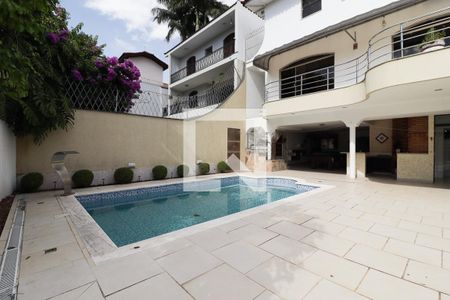 Casa à venda com 505m², 5 quartos e 6 vagasPiscina