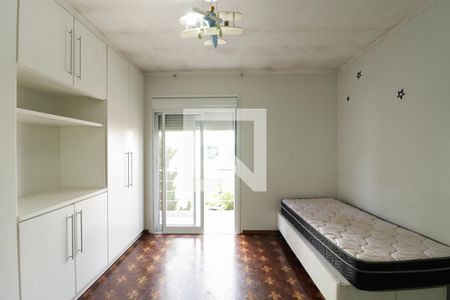 Casa à venda com 505m², 5 quartos e 6 vagasSuíte 4