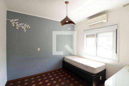 Casa à venda com 505m², 5 quartos e 6 vagasSuíte 1