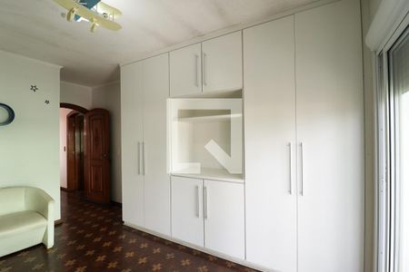 Casa à venda com 505m², 5 quartos e 6 vagasSuíte 4