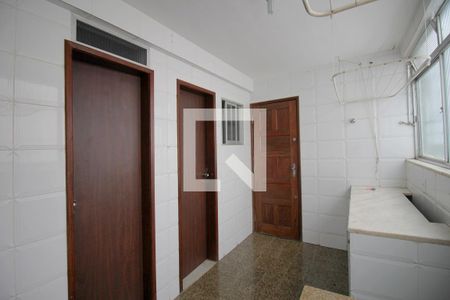 Apartamento à venda com 140m², 4 quartos e 2 vagasÁrea de Serviço