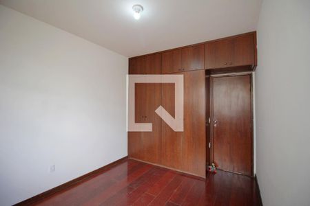 Apartamento à venda com 140m², 4 quartos e 2 vagasQuarto 