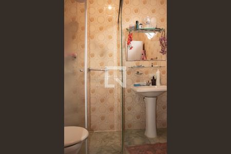 Casa à venda com 400m², 6 quartos e 3 vagasBanheiro da Suíte