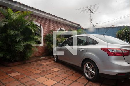 Casa à venda com 400m², 6 quartos e 3 vagasGaragem/Frente