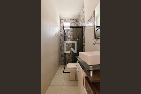 Casa à venda com 125m², 3 quartos e 1 vaga Casa à venda com 125m², 3 quartos e 1 vagaBanheiro