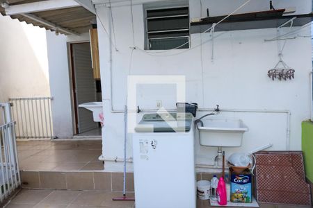 Casa à venda com 118m², 3 quartos e 2 vagas Casa à venda com 118m², 3 quartos e 2 vagasBanheiro de Serviço