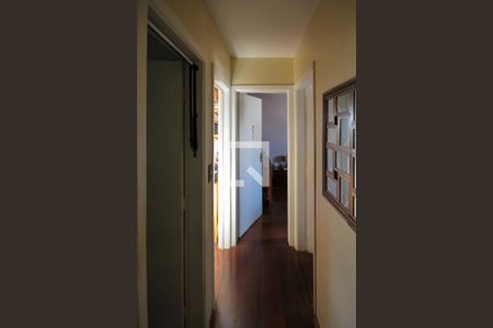 Apartamento à venda com 60m², 3 quartos e 1 vaga Apartamento à venda com 60m², 3 quartos e 1 vagaCorredor