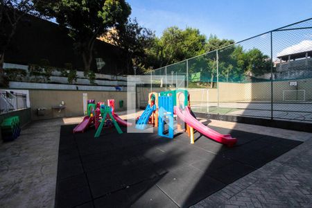 Apartamento à venda com 60m², 3 quartos e 1 vaga Apartamento à venda com 60m², 3 quartos e 1 vagaÁrea comum - Playground