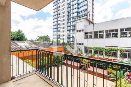 Apartamento à venda com 176m², 3 quartos e 3 vagasVaranda