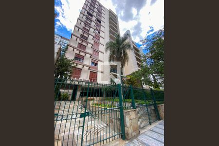 Apartamento à venda com 176m², 3 quartos e 3 vagas Apartamento à venda com 176m², 3 quartos e 3 vagasFachada