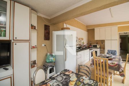 Casa à venda com 260m², 3 quartos e 5 vagas Casa à venda com 260m², 3 quartos e 5 vagasCozinha