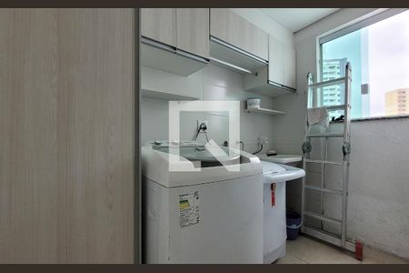 Apartamento à venda com 160m², 3 quartos e 2 vagas Apartamento à venda com 160m², 3 quartos e 2 vagasLavanderia