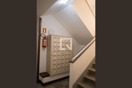 Apartamento à venda com 38m², 1 quarto e sem vagaEscada