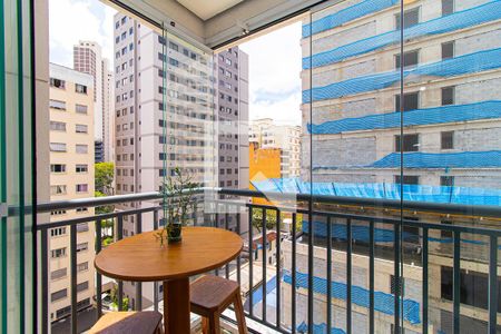 Studio para alugar com 25m², 1 quarto e sem vaga Studio para alugar com 25m², 1 quarto e sem vagaCozinha/Varanda