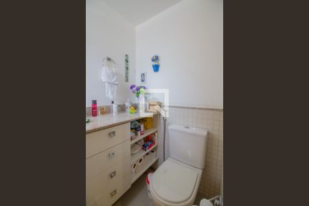 Apartamento à venda com 153m², 4 quartos e 3 vagas Apartamento à venda com 153m², 4 quartos e 3 vagasBanheiro da Suíte 4