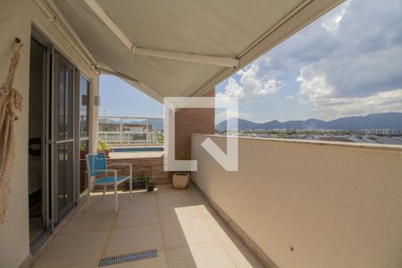 Apartamento à venda com 153m², 4 quartos e 3 vagas Apartamento à venda com 153m², 4 quartos e 3 vagasVaranda da Suite 4