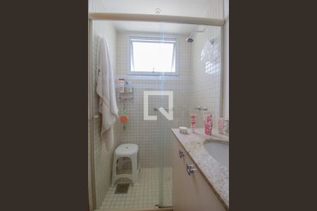 Apartamento à venda com 153m², 4 quartos e 3 vagas Apartamento à venda com 153m², 4 quartos e 3 vagasBanheiro da Suíte 4