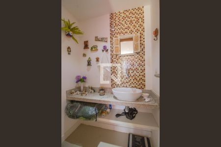 Apartamento à venda com 153m², 4 quartos e 3 vagas Apartamento à venda com 153m², 4 quartos e 3 vagasLavabo