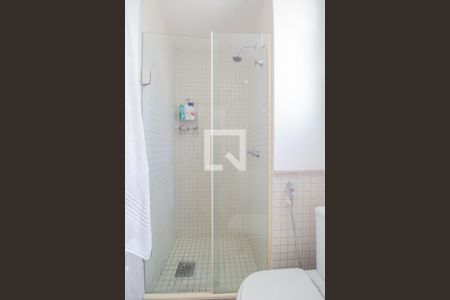 Apartamento à venda com 153m², 4 quartos e 3 vagas Apartamento à venda com 153m², 4 quartos e 3 vagasBanheiro Canadense