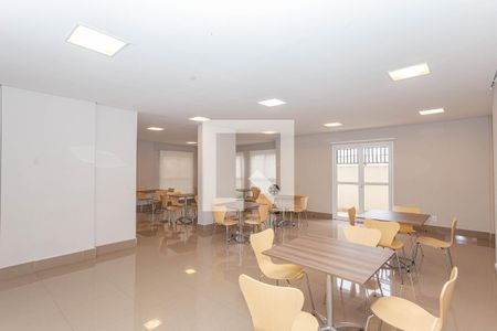 Apartamento à venda com 75m², 3 quartos e 2 vagas Apartamento à venda com 75m², 3 quartos e 2 vagasÁrea comum-Salão