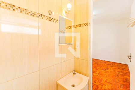 Apartamento à venda com 75m², 3 quartos e 2 vagas Apartamento à venda com 75m², 3 quartos e 2 vagasBanheiro Suíte