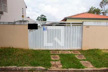 Casa à venda com 230m², 3 quartos e 2 vagas Casa à venda com 230m², 3 quartos e 2 vagasFACHADA