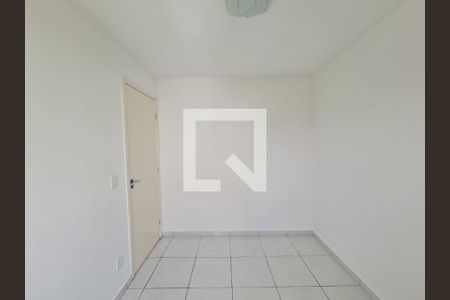 Quarto 2 de apartamento para alugar com 2 quartos, 42m² em Jardim Ansalca, Guarulhos