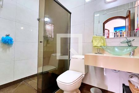 Casa à venda com 278m², 4 quartos e 7 vagasBanheiro