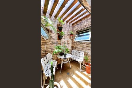 Casa à venda com 278m², 4 quartos e 7 vagasJardim de Inverno