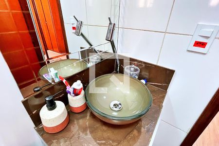 Casa à venda com 278m², 4 quartos e 7 vagasBanheiro da Suíte