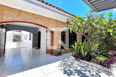 Casa à venda com 278m², 4 quartos e 7 vagasJardim