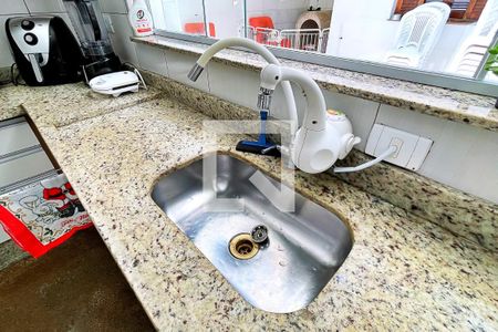 Casa à venda com 278m², 4 quartos e 7 vagasCozinha