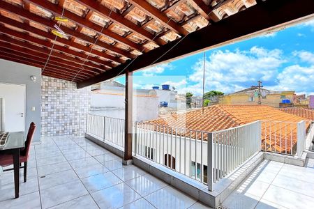 Casa à venda com 278m², 4 quartos e 7 vagasChurrasqueira