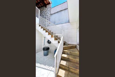 Casa à venda com 278m², 4 quartos e 7 vagasEscada