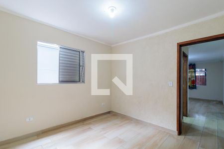 Quarto 1 de casa para alugar com 2 quartos, 150m² em Jardim Maria Virginia, São Paulo